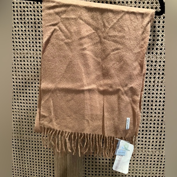 Tan Brown Baby Alpaca Fringe Scarf NWT One Size - Picture 2 of 5